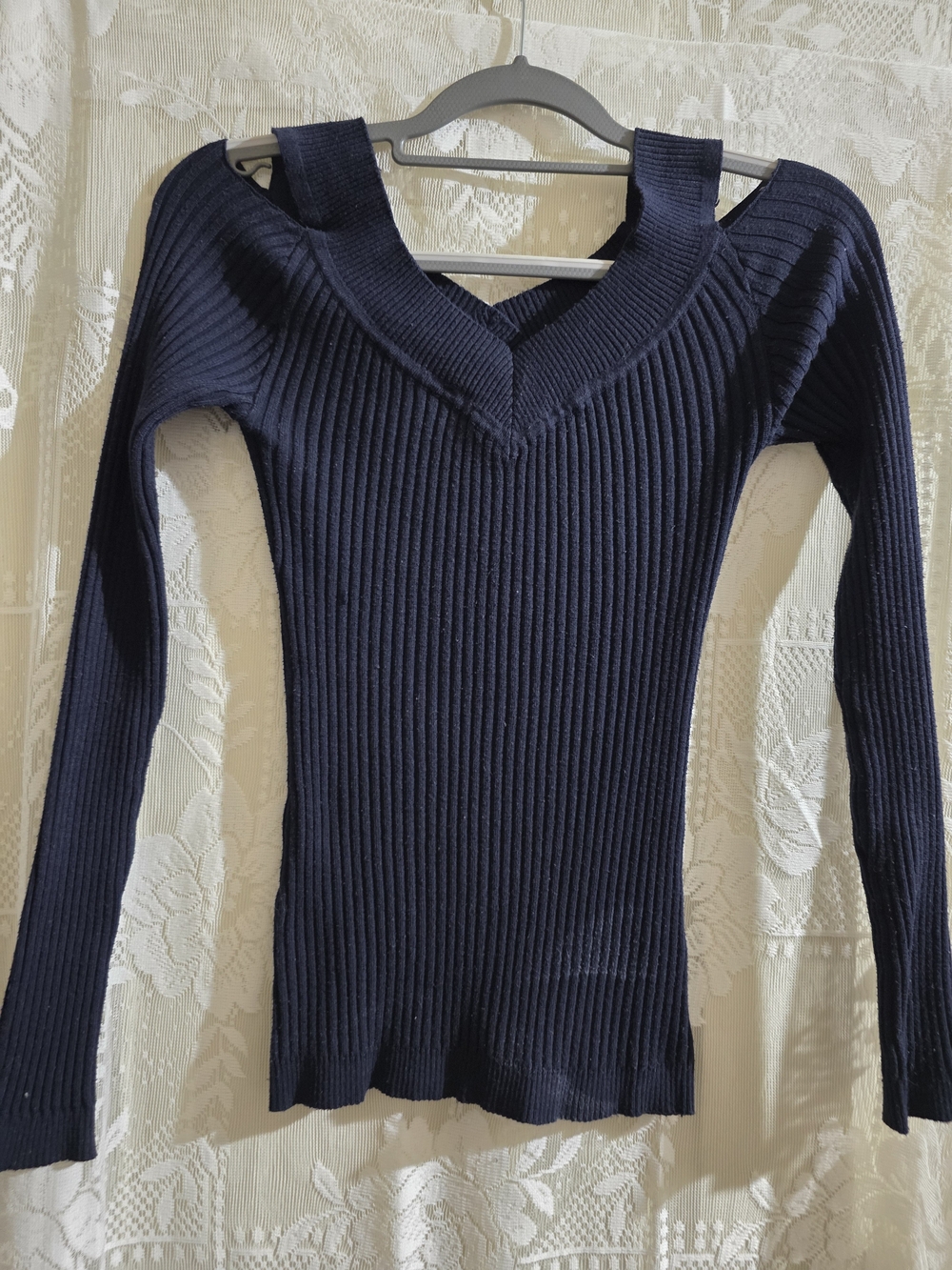 Yoki Ribbed V-Neck Slim Sweater - Navy Blue